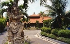 Frontansicht Hotel Radisson  Bali