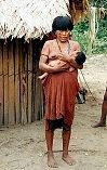 Yanomami Frau mit Kind